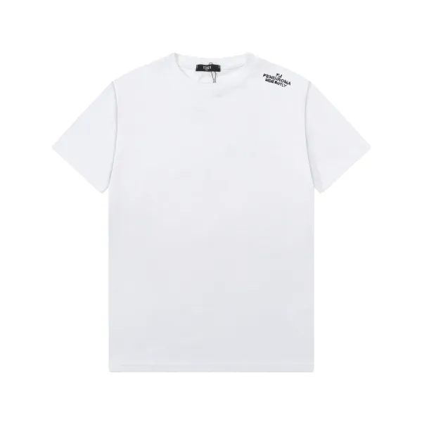 【FENDI公式旗艦店】フェンディ  Tシャツ ご好評に付き再入荷！ 250214
