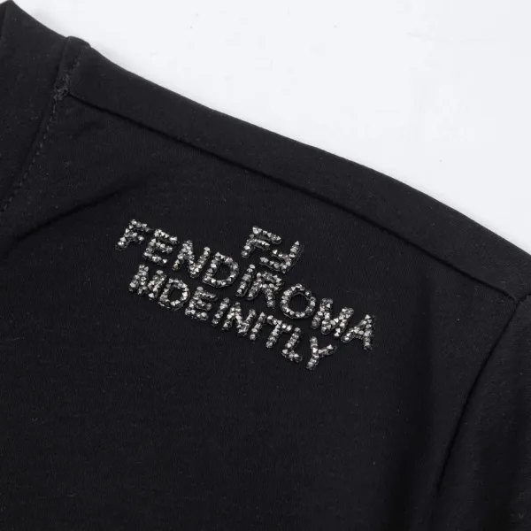 【FENDI公式旗艦店】フェンディ  Tシャツ ご好評に付き再入荷！ 250214