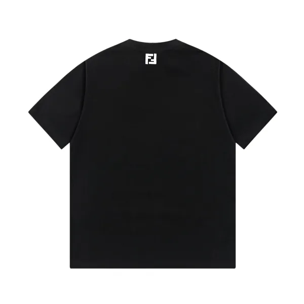 【FENDI公式旗艦店】フェンディ Tシャツ ご好評に付き再入荷! 250214 【FENDI公式旗艦店】フェンディ Tシャツ ご好評に付き再入荷! 250214