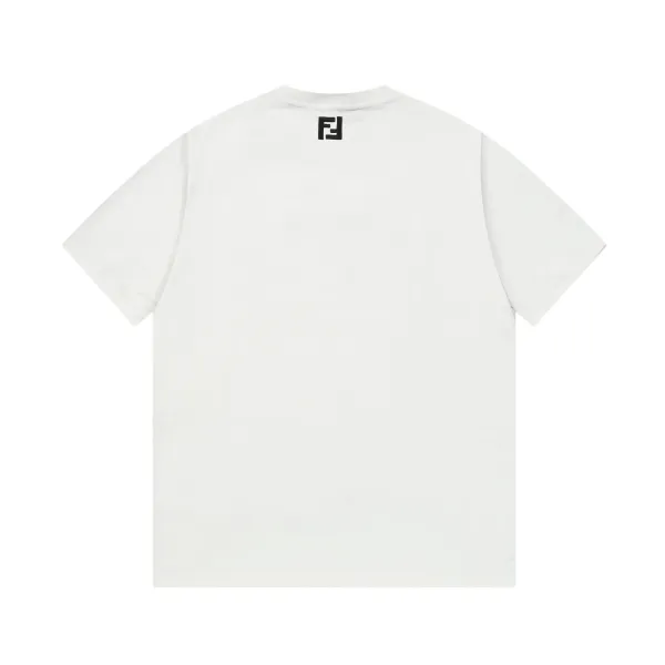 【FENDI公式旗艦店】フェンディ Tシャツ ご好評に付き再入荷! 250214 【FENDI公式旗艦店】フェンディ Tシャツ ご好評に付き再入荷! 250214