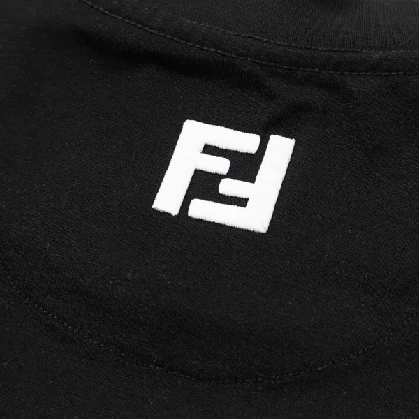 【FENDI公式旗艦店】フェンディ Tシャツ ご好評に付き再入荷! 250214 【FENDI公式旗艦店】フェンディ Tシャツ ご好評に付き再入荷! 250214