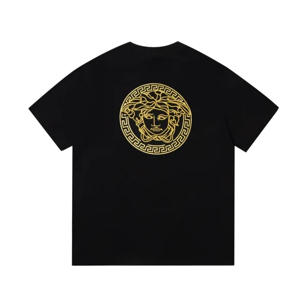 【VERSACE 公式旗艦店】ヴェルサーチ Tシャツ ご好評に付き再入荷!250218 【VERSACE 公式旗艦店】ヴェルサーチ Tシャツ ご好評に付き再入荷!250218