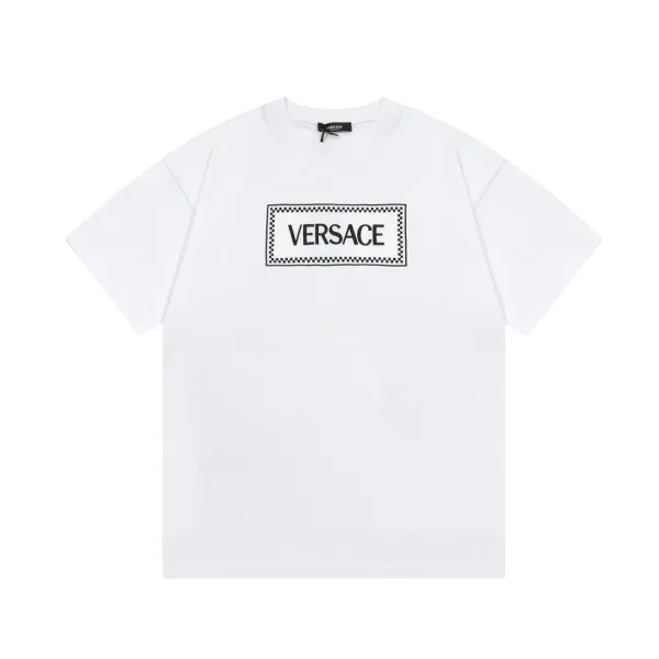 【VERSACE  公式旗艦店】ヴェルサーチ  Tシャツ ご好評に付き再入荷！250218