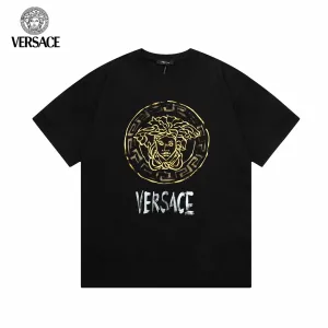 【VERSACE 公式旗艦店】ヴェルサーチ Tシャツ ご好評に付き再入荷!250218 【VERSACE 公式旗艦店】ヴェルサーチ Tシャツ ご好評に付き再入荷!250218