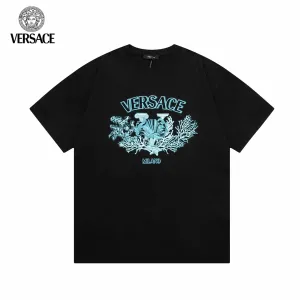 【VERSACE 公式旗艦店】ヴェルサーチ Tシャツ ご好評に付き再入荷!250218 【VERSACE 公式旗艦店】ヴェルサーチ Tシャツ ご好評に付き再入荷!250218