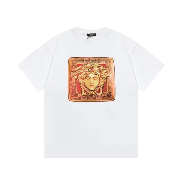 【VERSACE 公式旗艦店】ヴェルサーチ Tシャツ ご好評に付き再入荷!250218 【VERSACE 公式旗艦店】ヴェルサーチ Tシャツ ご好評に付き再入荷!250218
