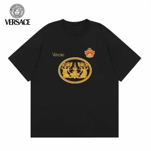 【VERSACE 公式旗艦店】ヴェルサーチ Tシャツご好評に付き再入荷 24628 【VERSACE 公式旗艦店】ヴェルサーチ Tシャツご好評に付き再入荷 24628