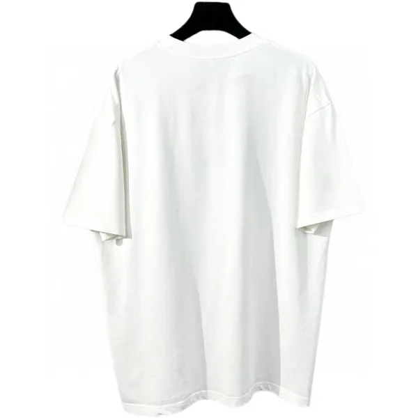 【VERSACE 公式旗艦店】ヴェルサーチ Tシャツ ご好評に付き再入荷! 【VERSACE 公式旗艦店】ヴェルサーチ Tシャツ ご好評に付き再入荷!