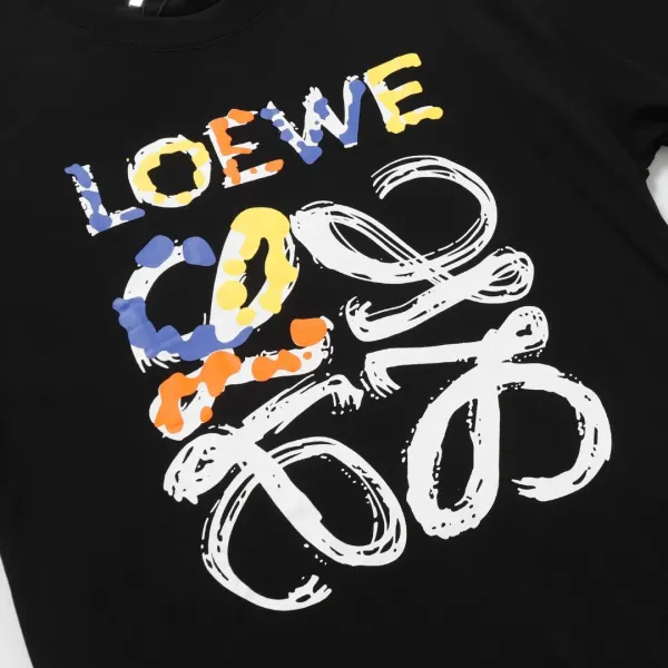 【LOEWE 公式旗艦店】ロエベ Tシャツ ご好評に付き再入荷!250213 【LOEWE 公式旗艦店】ロエベ Tシャツ ご好評に付き再入荷!250213