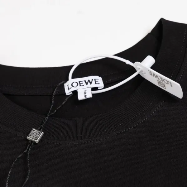 【LOEWE 公式旗艦店】ロエベ Tシャツ ご好評に付き再入荷!250213 【LOEWE 公式旗艦店】ロエベ Tシャツ ご好評に付き再入荷!250213