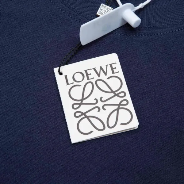 【LOEWE 公式旗艦店】ロエベ Tシャツ ご好評に付き再入荷!250213 【LOEWE 公式旗艦店】ロエベ Tシャツ ご好評に付き再入荷!250213