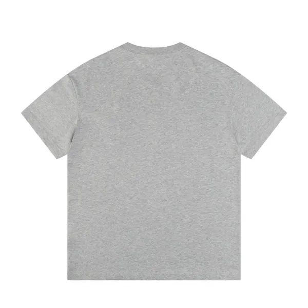 【LOEWE 公式旗艦店】ロエベ Tシャツ ご好評に付き再入荷!250213 【LOEWE 公式旗艦店】ロエベ Tシャツ ご好評に付き再入荷!250213