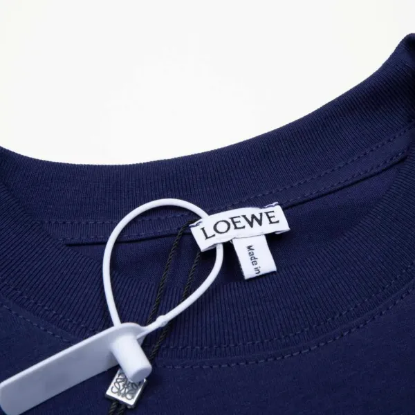 【LOEWE 公式旗艦店】ロエベ Tシャツ ご好評に付き再入荷!250213 【LOEWE 公式旗艦店】ロエベ Tシャツ ご好評に付き再入荷!250213