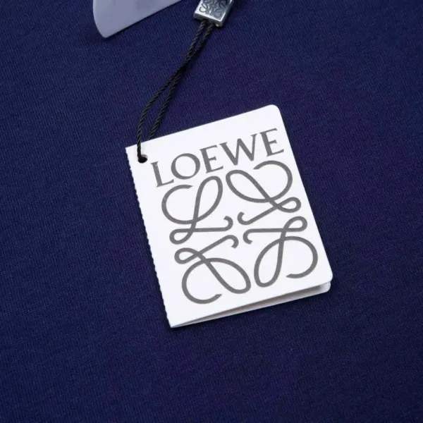 【LOEWE 公式旗艦店】ロエベ Tシャツ ご好評に付き再入荷!250213 【LOEWE 公式旗艦店】ロエベ Tシャツ ご好評に付き再入荷!250213