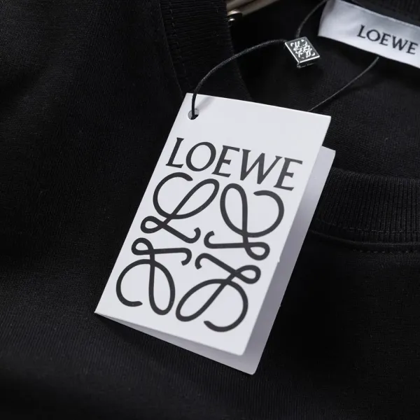 【LOEWE 公式旗艦店】ロエベ Tシャツ ご好評に付き再入荷!250213 【LOEWE 公式旗艦店】ロエベ Tシャツ ご好評に付き再入荷!250213