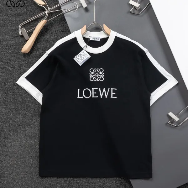 【LOEWE 公式旗艦店】ロエベ Tシャツ ご好評に付き再入荷!250213 【LOEWE 公式旗艦店】ロエベ Tシャツ ご好評に付き再入荷!250213