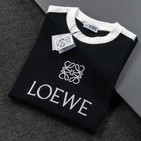 【LOEWE 公式旗艦店】ロエベ Tシャツ ご好評に付き再入荷!250213 【LOEWE 公式旗艦店】ロエベ Tシャツ ご好評に付き再入荷!250213