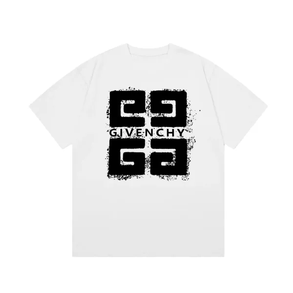 【GIVENCHY 公式旗艦店】 ジバンシー Tシャツ ご好評に付き再入荷! 250215 【GIVENCHY 公式旗艦店】 ジバンシー Tシャツ ご好評に付き再入荷! 250215