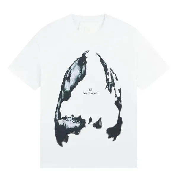 【GIVENCHY 公式旗艦店】 ジバンシー Tシャツ ご好評に付き再入荷! 250215 【GIVENCHY 公式旗艦店】 ジバンシー Tシャツ ご好評に付き再入荷! 250215