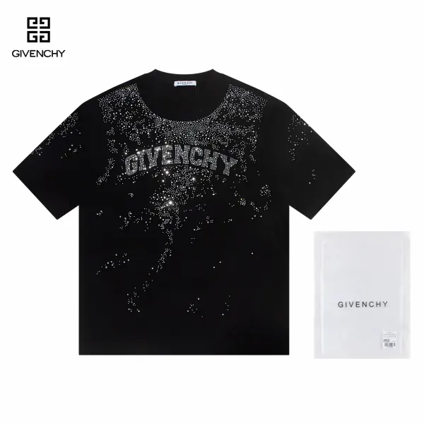 【GIVENCHY 公式旗艦店】 ジバンシー Tシャツ ご好評に付き再入荷! 250215 【GIVENCHY 公式旗艦店】 ジバンシー Tシャツ ご好評に付き再入荷! 250215
