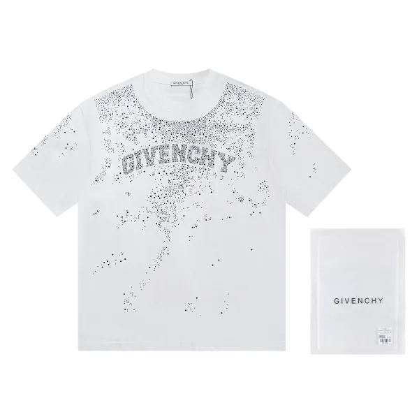 【GIVENCHY 公式旗艦店】 ジバンシー Tシャツ ご好評に付き再入荷! 250215 【GIVENCHY 公式旗艦店】 ジバンシー Tシャツ ご好評に付き再入荷! 250215
