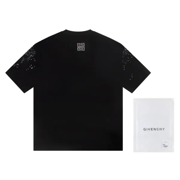 【GIVENCHY 公式旗艦店】 ジバンシー Tシャツ ご好評に付き再入荷! 250215 【GIVENCHY 公式旗艦店】 ジバンシー Tシャツ ご好評に付き再入荷! 250215