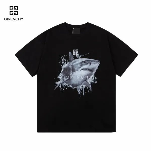 【GIVENCHY 公式旗艦店】 ジバンシー Tシャツ ご好評に付き再入荷! 250215 【GIVENCHY 公式旗艦店】 ジバンシー Tシャツ ご好評に付き再入荷! 250215