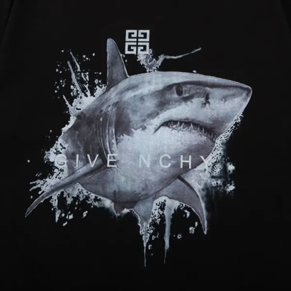 【GIVENCHY 公式旗艦店】 ジバンシー Tシャツ ご好評に付き再入荷! 250215 【GIVENCHY 公式旗艦店】 ジバンシー Tシャツ ご好評に付き再入荷! 250215