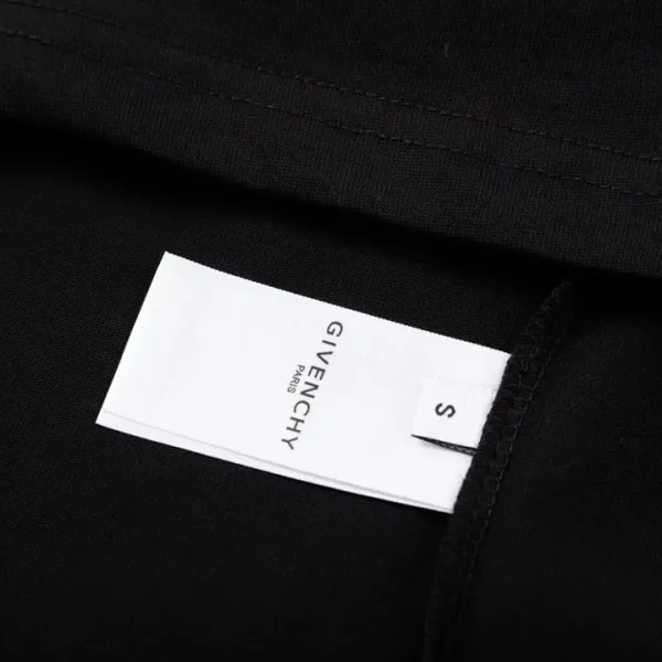 【GIVENCHY 公式旗艦店】 ジバンシー Tシャツ ご好評に付き再入荷! 250215 【GIVENCHY 公式旗艦店】 ジバンシー Tシャツ ご好評に付き再入荷! 250215