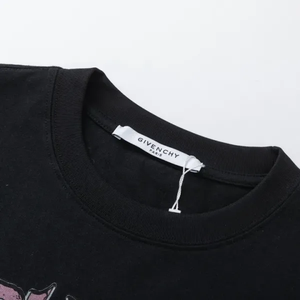 【GIVENCHY 公式旗艦店】 ジバンシー Tシャツ ご好評に付き再入荷! 250215 【GIVENCHY 公式旗艦店】 ジバンシー Tシャツ ご好評に付き再入荷! 250215