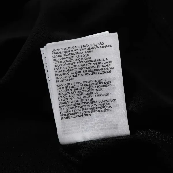 【MONCLER 公式旗艦店】モンクレール Tシャツご好評に付き再入荷!250212 【MONCLER 公式旗艦店】モンクレール Tシャツご好評に付き再入荷!250212