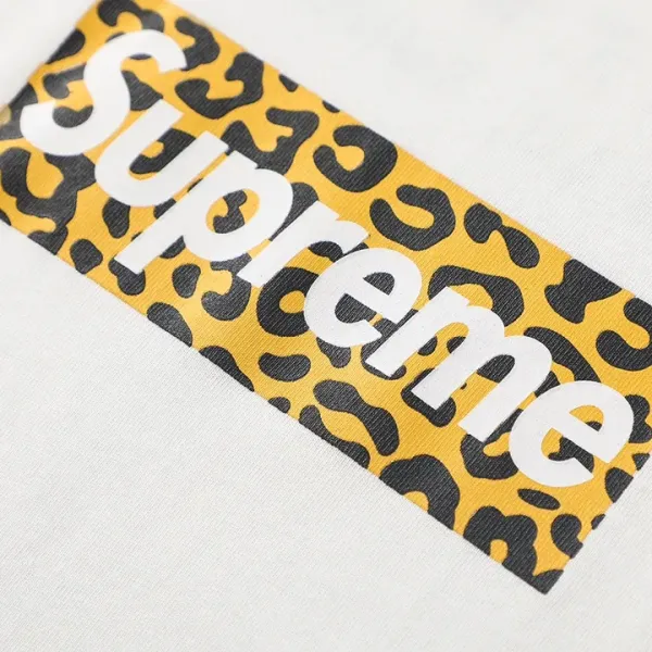 【Supreme  公式旗艦店】シュプリーム  Tシャツご好評に付き再入荷！