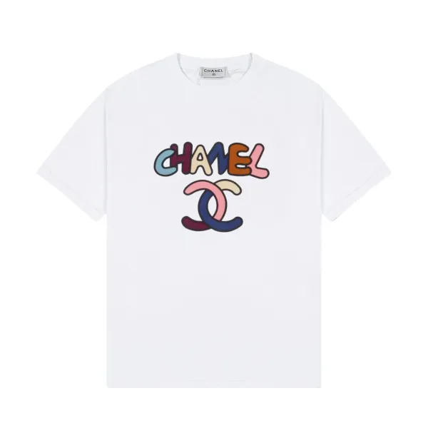 【CHANEL 公式旗艦店】シャネル Tシャツ ご好評に付き再入荷 240719 【CHANEL 公式旗艦店】シャネル Tシャツ ご好評に付き再入荷 240719