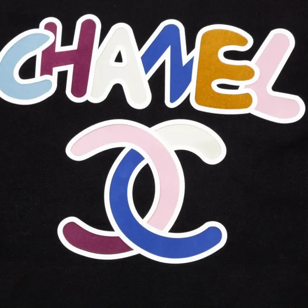 【CHANEL 公式旗艦店】シャネル Tシャツ ご好評に付き再入荷 240719 【CHANEL 公式旗艦店】シャネル Tシャツ ご好評に付き再入荷 240719