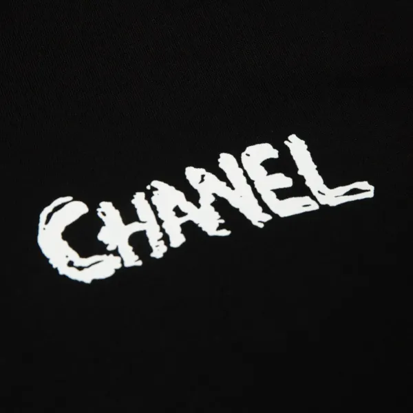 【CHANEL 公式旗艦店】シャネル Tシャツ ご好評に付き再入荷 24626 【CHANEL 公式旗艦店】シャネル Tシャツ ご好評に付き再入荷 24626