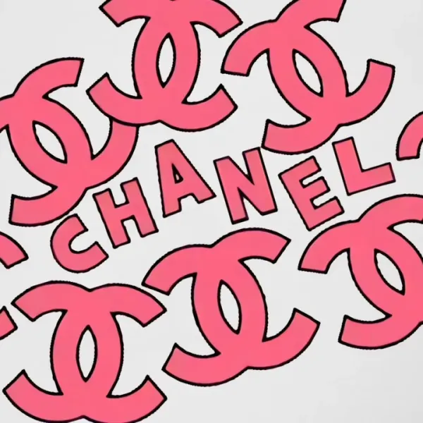【CHANEL 公式旗艦店】シャネル Tシャツ ご好評に付き再入荷!24613 【CHANEL 公式旗艦店】シャネル Tシャツ ご好評に付き再入荷!24613
