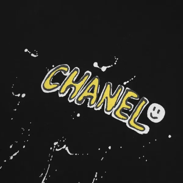 【CHANEL 公式旗艦店】シャネル Tシャツ ご好評に付き再入荷! 【CHANEL 公式旗艦店】シャネル Tシャツ ご好評に付き再入荷!