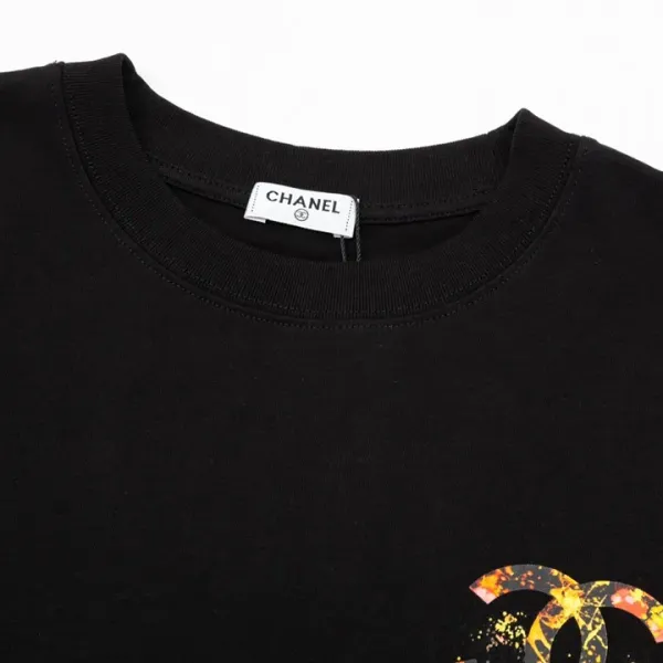 【CHANEL 公式旗艦店】シャネル Tシャツ ご好評に付き再入荷! 【CHANEL 公式旗艦店】シャネル Tシャツ ご好評に付き再入荷!