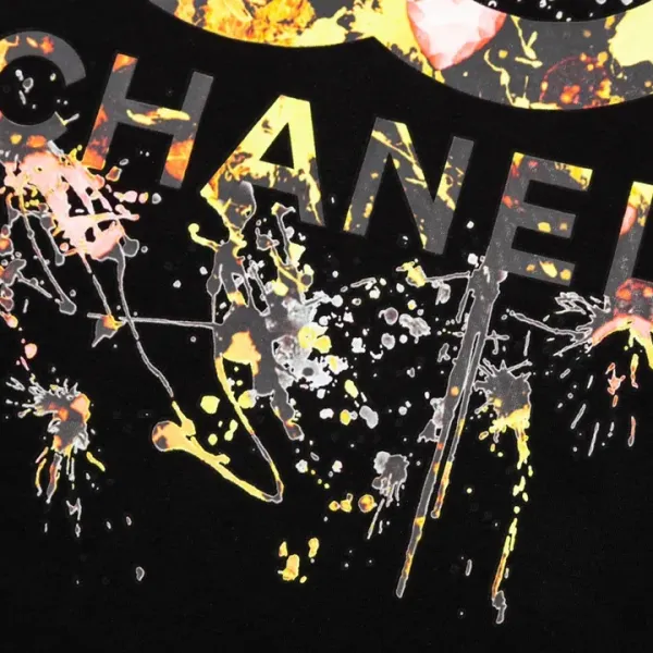 【CHANEL 公式旗艦店】シャネル Tシャツ ご好評に付き再入荷! 【CHANEL 公式旗艦店】シャネル Tシャツ ご好評に付き再入荷!