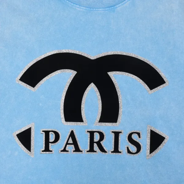 【CHANEL 公式旗艦店】シャネル Tシャツ ご好評に付き再入荷! 【CHANEL 公式旗艦店】シャネル Tシャツ ご好評に付き再入荷!