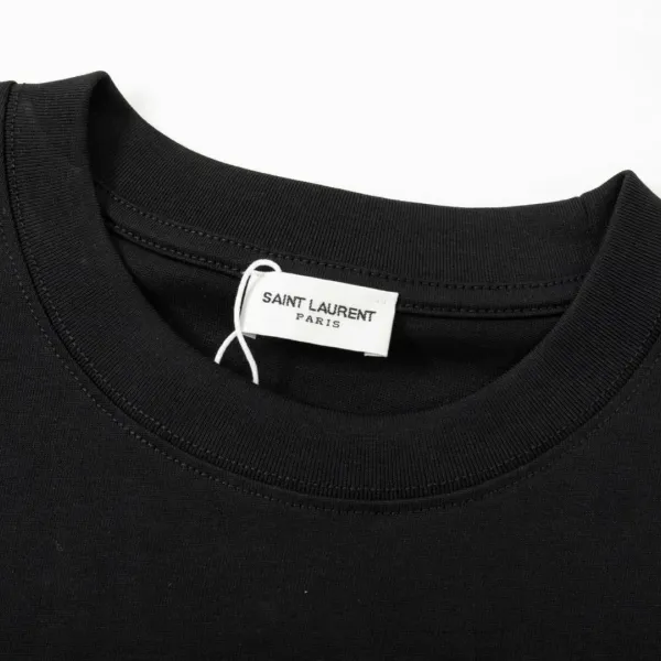 【YSL SAINT LAURENT 公式旗艦店】サンローラン  Tシャツ ご好評に付き再入荷！250218