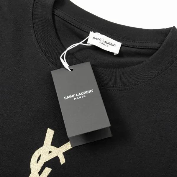 【YSL SAINT LAURENT 公式旗艦店】サンローラン Tシャツ ご好評に付き再入荷!250218 【YSL SAINT LAURENT 公式旗艦店】サンローラン Tシャツ ご好評に付き再入荷!250218