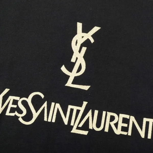 【YSL SAINT LAURENT 公式旗艦店】サンローラン Tシャツ ご好評に付き再入荷!250218 【YSL SAINT LAURENT 公式旗艦店】サンローラン Tシャツ ご好評に付き再入荷!250218