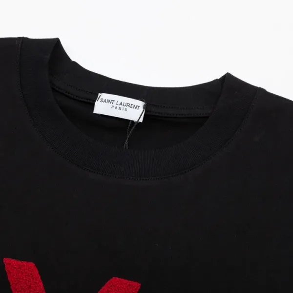 【YSL SAINT LAURENT 公式旗艦店】サンローラン Tシャツ ご好評に付き再入荷! 【YSL SAINT LAURENT 公式旗艦店】サンローラン Tシャツ ご好評に付き再入荷!