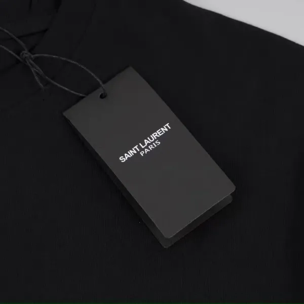 【YSL SAINT LAURENT 公式旗艦店】サンローラン Tシャツ ご好評に付き再入荷！