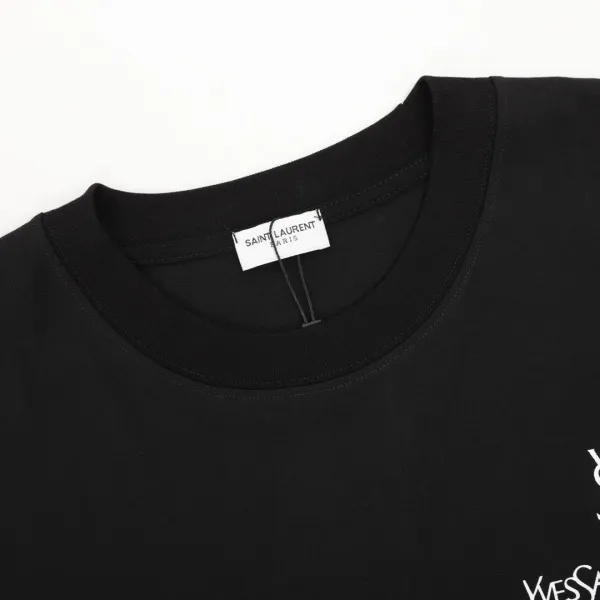 【YSL SAINT LAURENT 公式旗艦店】サンローラン Tシャツ ご好評に付き再入荷! 【YSL SAINT LAURENT 公式旗艦店】サンローラン Tシャツ ご好評に付き再入荷!