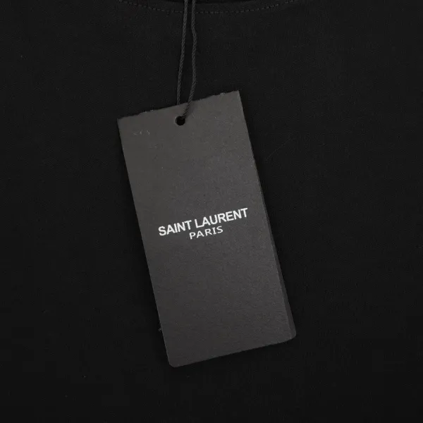 【YSL SAINT LAURENT 公式旗艦店】サンローラン Tシャツ ご好評に付き再入荷! 【YSL SAINT LAURENT 公式旗艦店】サンローラン Tシャツ ご好評に付き再入荷!