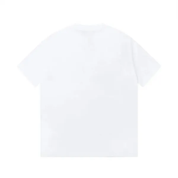【YSL SAINT LAURENT 公式旗艦店】サンローラン Tシャツ ご好評に付き再入荷! 【YSL SAINT LAURENT 公式旗艦店】サンローラン Tシャツ ご好評に付き再入荷!
