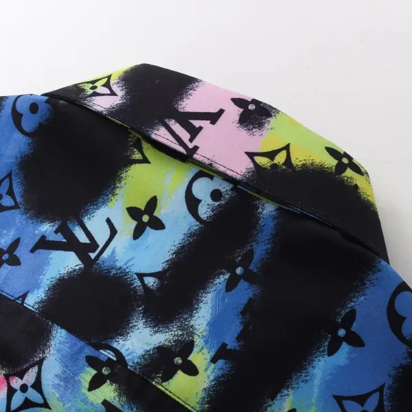 LV【LOUIS VUITTON 公式旗艦店】ルイヴィトン シャツ ご好評に付き再入荷 250222 LV【LOUIS VUITTON 公式旗艦店】ルイヴィトン シャツ ご好評に付き再入荷 250222
