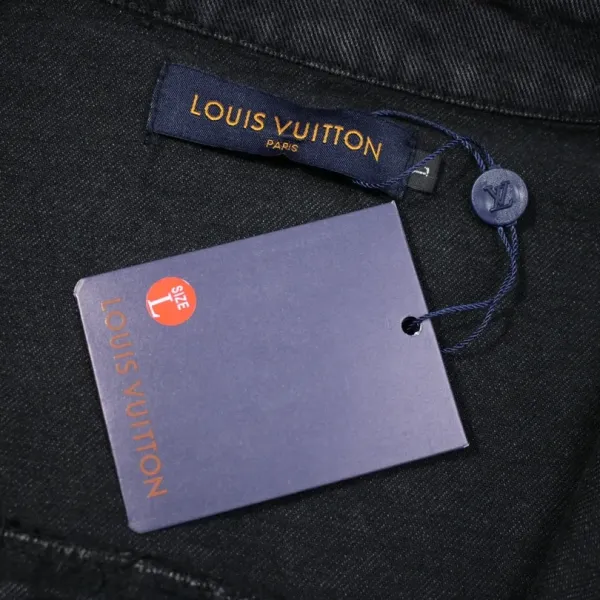 LV【LOUIS VUITTON 公式旗艦店】ルイヴィトン  シャツ ご好評に付き再入荷  250222